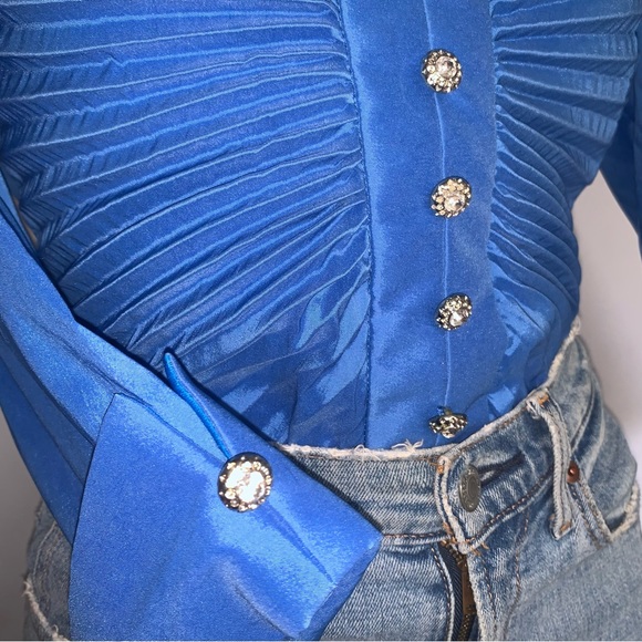 v i n t a g e :: Dramatic Pleated Glam Rhinestone Statement Blouse - Picture 11 of 13